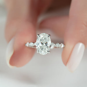 The Lindsey Set With A 1 Carat Oval 18K White Gold Lab Diamond