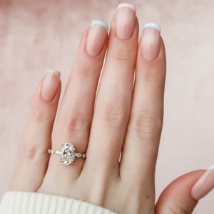 The Lindsey Set With A 1 Carat Oval 14K Yellow Gold Lab Diamond