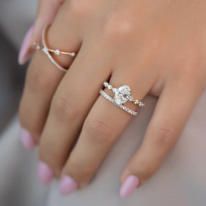 The Lindsey Set With A 1.5 Carat Oval 18K Yellow Gold Lab Diamond