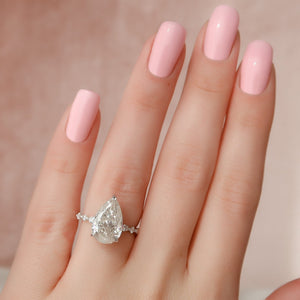 The Lindsey Set With A 1.5 Carat Pear 18K White Gold Lab Diamond