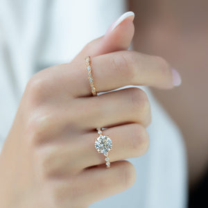 The Lindsey Set With A 1 Carat Round 18K Rose Gold Lab Diamond