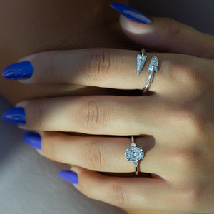 The Pears Liv Set  With A 2.5 Carat Oval 14K White Gold Moissanite