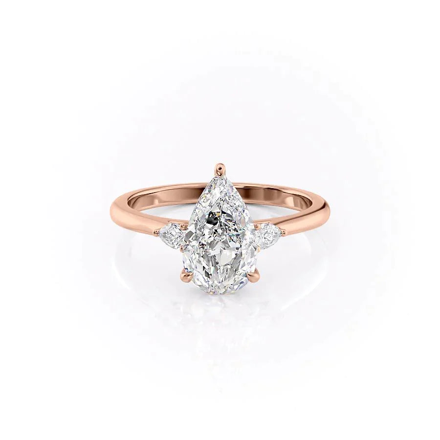 The Pears Liv Set With A 1 Carat Pear 18K Rose Gold Lab Diamond