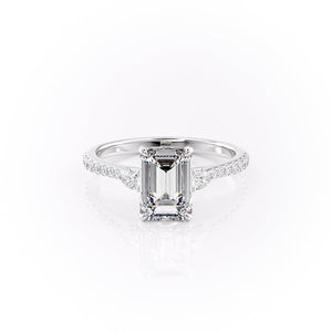 The Pears Liv Set With A 1 Carat Emerald 14K White Gold Lab Diamond