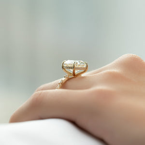 The Penelope Set With A 1 Carat Round 18K Yellow Gold Lab Diamond