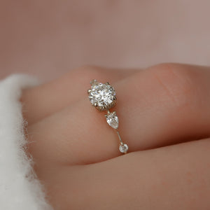 The Naomi Set With A 2 Carat Round 18K Yellow Gold Lab Diamond