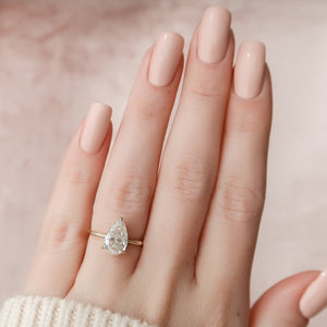 The Eve Set With A 3 Carat Pear 18K Yellow Gold Lab Diamond