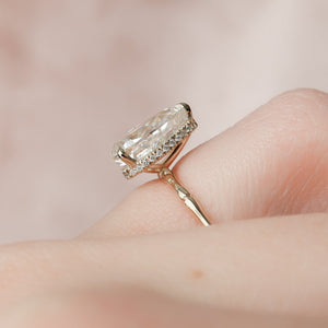 The Eve Set With A 3 Carat Pear 18K Yellow Gold Lab Diamond