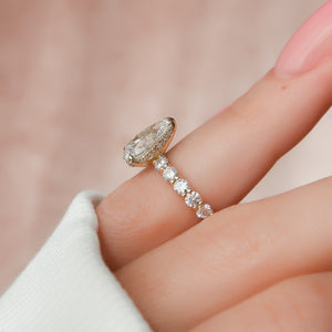 The Adelle Set With A 1 Carat Pear 18K Yellow Gold Lab Diamond