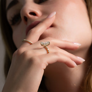 The Khloe Set With A 1 Carat Emerald 18K Yellow Gold Lab Diamond