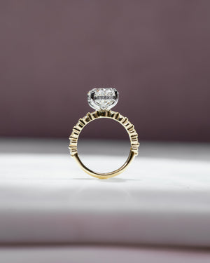 The Khloe Set With A 1 Carat Oval 18K Yellow Gold Lab Diamond