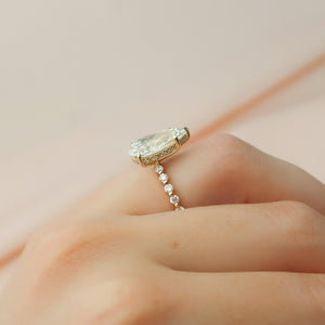 The Khloe Set With A 1 Carat Pear 18K Yellow Gold Lab Diamond