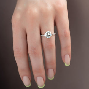 The Khloe Set With A 1 Carat Round 18K White Gold Lab Diamond