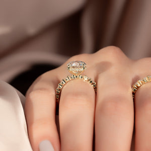 The Khloe Set With A 1 Carat Round 18K Yellow Gold Lab Diamond
