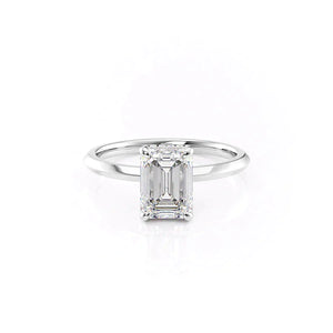 The Razor Kamellie Set  With A 2.5 Carat Emerald 18K White Gold Moissanite