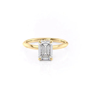 The Razor Kamellie Set  With A 3 Carat Emerald 18K Yellow Gold Moissanite