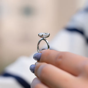 The Razor Kamellie Set  With A 2.5 Carat Marquise 14K White Gold Moissanite