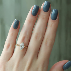 The Razor Kamellie Set With A 1 Carat Marquise 18K Yellow Gold Lab Diamond