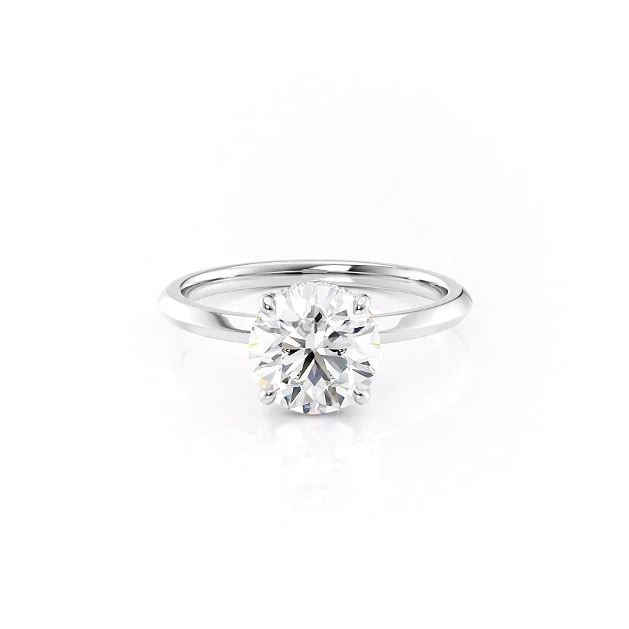 The Razor Kamellie Set  With A 5 Carat Round 14K White Gold Moissanite
