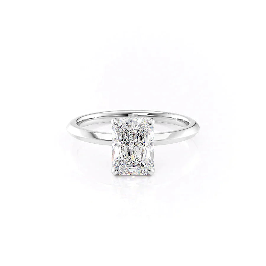 The Razor Kamellie Set  With A 4.5 Carat Radiant 14K White Gold Moissanite