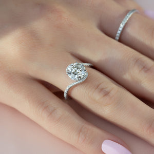 The Skyler Set With A 1 Carat Round 18K White Gold Lab Diamond