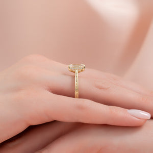 The Elizabeth Set With A 1 Carat Emerald 18K Yellow Gold Lab Diamond