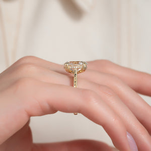 The Elizabeth Set With A 1 Carat Oval 14K Yellow Gold Lab Diamond