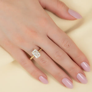 The Elizabeth Set With A 1 Carat Radiant 18K Yellow Gold Lab Diamond