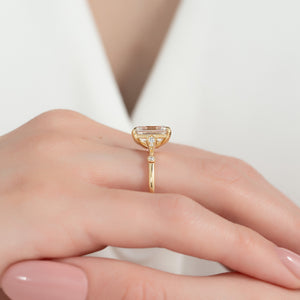 The Amber Set With A 1 Carat Emerald 18K Yellow Gold Lab Diamond