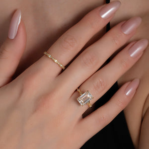 The Amber Set With A 1 Carat Emerald 18K Yellow Gold Lab Diamond