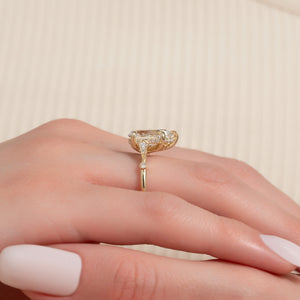 The Amber Set With A 1 Carat Pear 18K Yellow Gold Lab Diamond