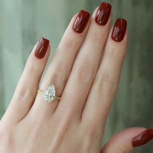 The Amber Set With A 1 Carat Pear 18K Yellow Gold Lab Diamond