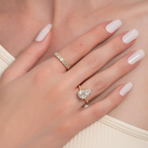 The Amber Set With A 1 Carat Pear 18K Yellow Gold Lab Diamond