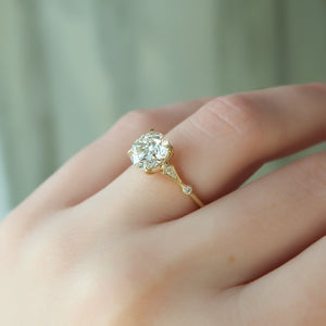 The Amber Set With A 1 Carat Round 18K Yellow Gold Lab Diamond