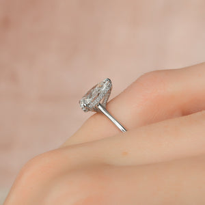 The Ellie Set With A 1 Carat Pear 14K White Gold Lab Diamond