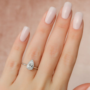 The Ellie Set With A 1 Carat Pear 14K White Gold Lab Diamond