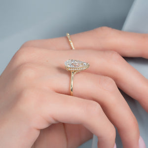 The Ellie Set With A 1 Carat Pear 18K Yellow Gold Lab Diamond