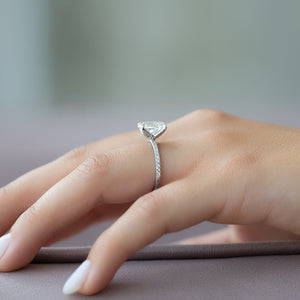 The Pave Petal Kamellie Set  With A 2.5 Carat Oval 14K White Gold Moissanite