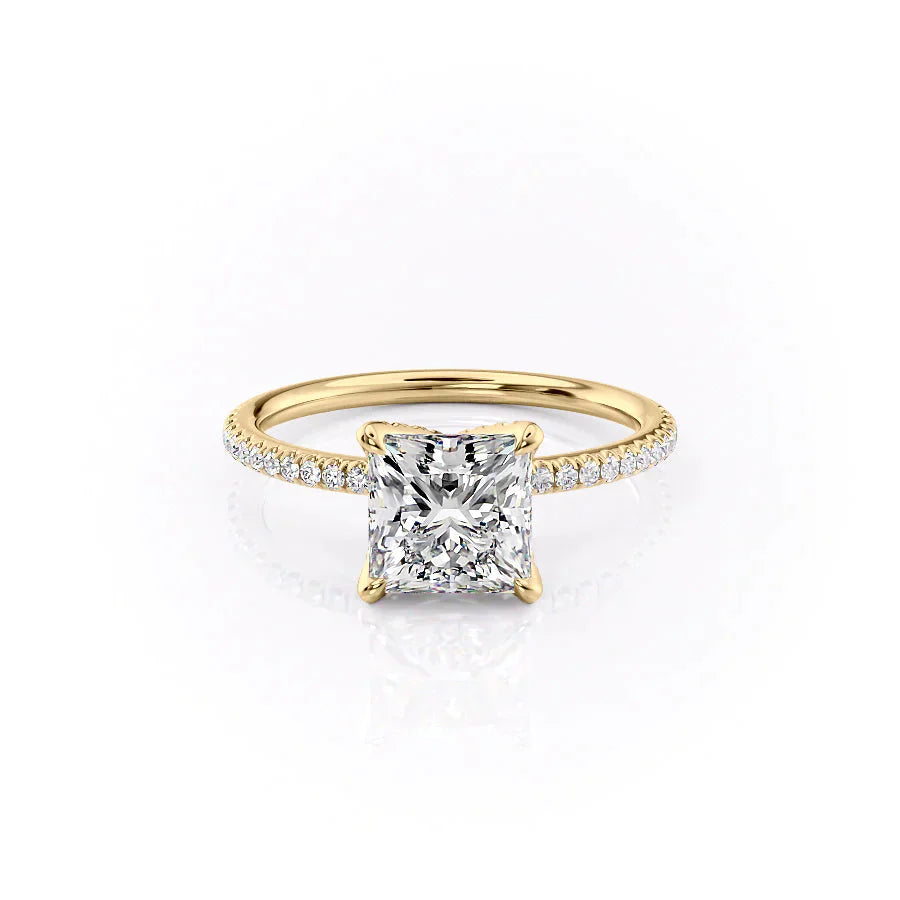 The Petal Kamellie Set With A 2.5 Carat Princess 18K Yellow Gold Lab Diamond