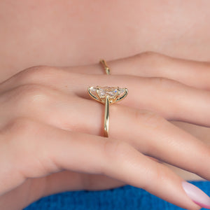 The Lexie Set  With A 3.5 Carat Marquise 18K Yellow Gold Moissanite