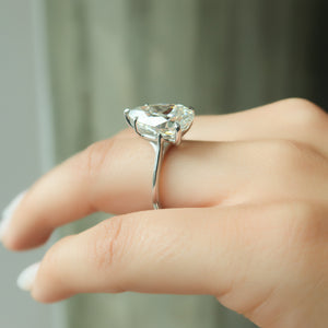 The Lexie Set  With A 2.5 Carat Pear 14K White Gold Moissanite