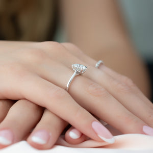 The Lexie Set  With A 3.5 Carat Round 18K White Gold Moissanite