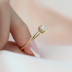 The Lexie Set  With A 3.5 Carat Round 18K Yellow Gold Moissanite
