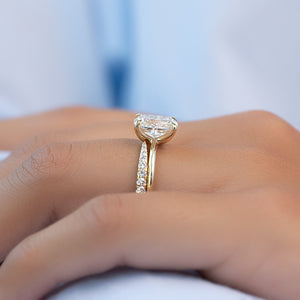 The Ashley Set With A 1.5 Carat E. Cushion 18K Yellow Gold Lab Diamond