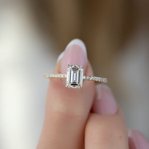 The Ashley Set With A 1 Carat Emerald 18K Yellow Gold Lab Diamond