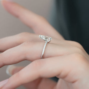 The Ashley Set With A 1 Carat Pear 18K White Gold Lab Diamond