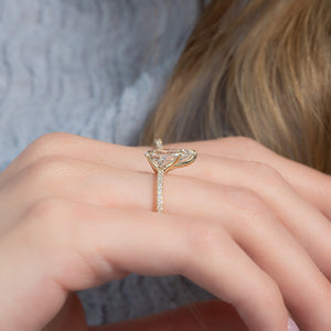 The Ashley Set With A 1 Carat Pear 18K Yellow Gold Lab Diamond