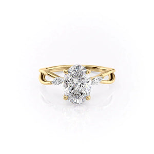 The Kelsey Set With A 1 Carat Oval 18K Yellow Gold Lab Diamond