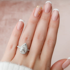 The Miley Set With A 1 Carat Pear 18K White Gold Lab Diamond
