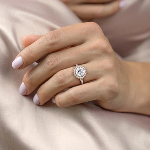 The Miley Set With A 1 Carat Round 18K Rose Gold Lab Diamond